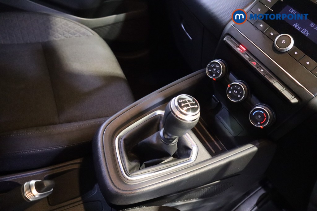 Renault Clio Play Manual Petrol Hatchback - Stock Number (1603923) - 7th supplementary image