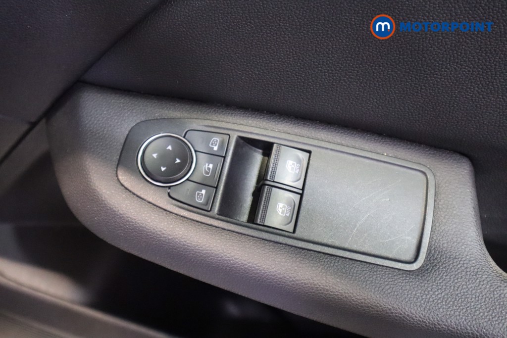 Renault Clio Play Manual Petrol Hatchback - Stock Number (1603923) - 11th supplementary image