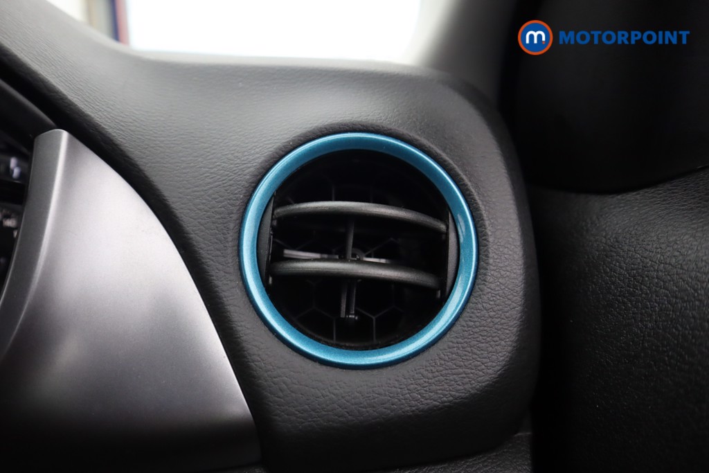 Suzuki Vitara Sz-T Manual Petrol SUV - Stock Number (1604004) - 9th supplementary image