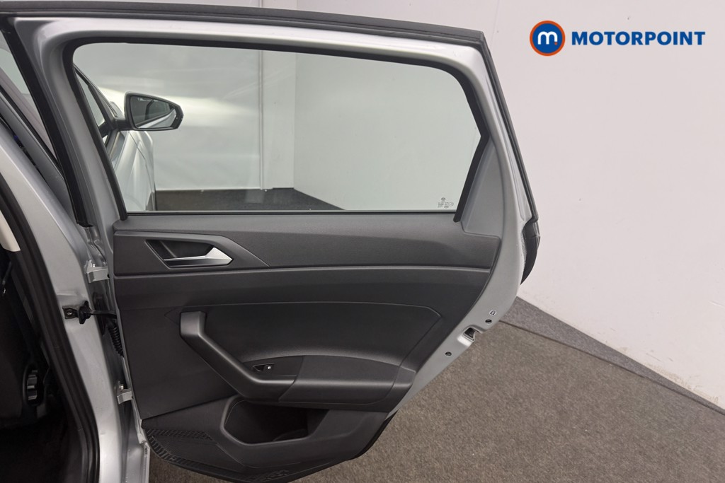 Volkswagen Polo Life Manual Petrol Hatchback - Stock Number (1604323) - 14th supplementary image