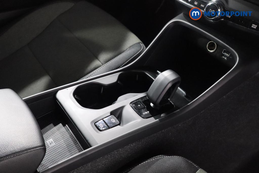 Volvo Xc40 Core Automatic Petrol Plug-In Hybrid SUV - Stock Number (1604352) - 6th supplementary image