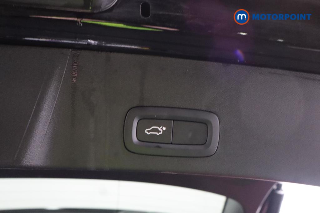 Volvo Xc40 Core Automatic Petrol Plug-In Hybrid SUV - Stock Number (1604352) - 18th supplementary image