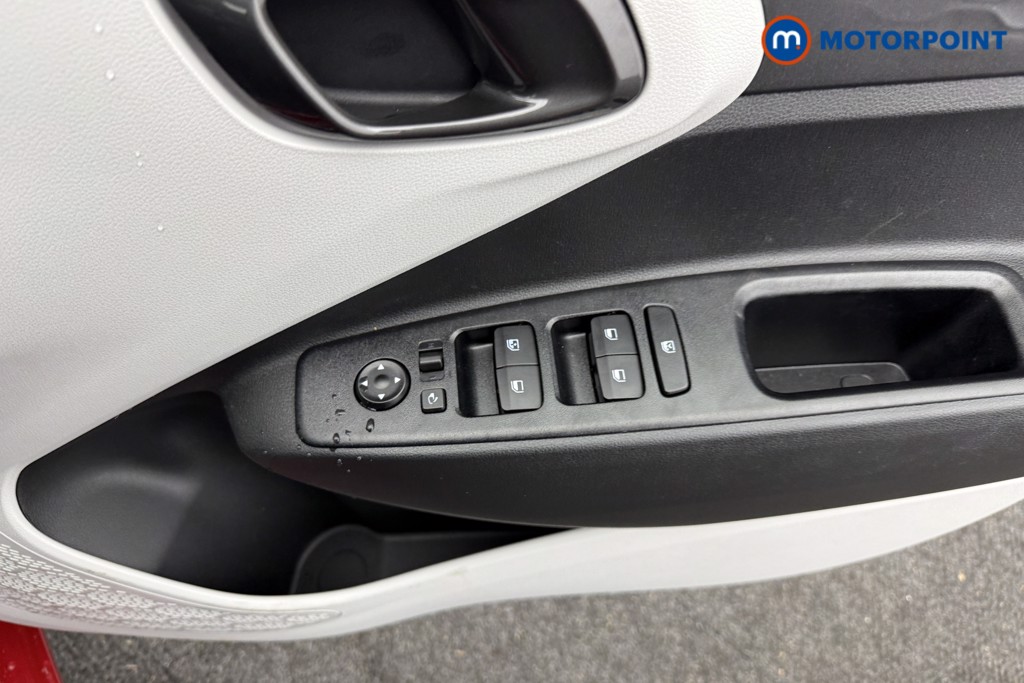 Hyundai I10 Premium Automatic Petrol Hatchback - Stock Number (1604353) - 16th supplementary image