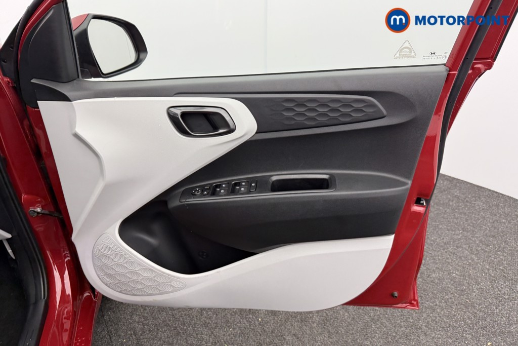 Hyundai I10 Premium Automatic Petrol Hatchback - Stock Number (1604353) - 17th supplementary image