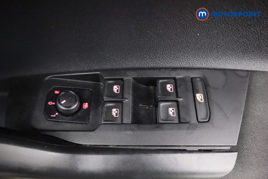 Volkswagen Polo Match Manual Petrol Hatchback - Stock Number (1604590) - 19th supplementary image