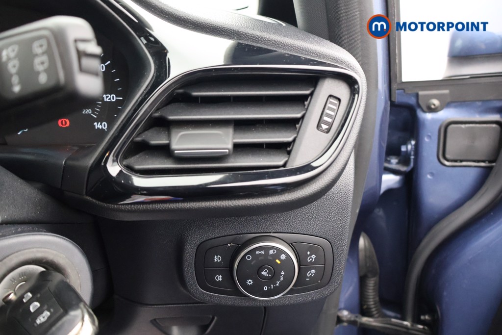 Ford Fiesta Trend Manual Petrol Hatchback - Stock Number (1604610) - 7th supplementary image