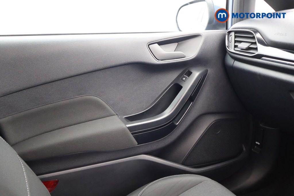 Ford Fiesta Trend Manual Petrol Hatchback - Stock Number (1604610) - 11th supplementary image