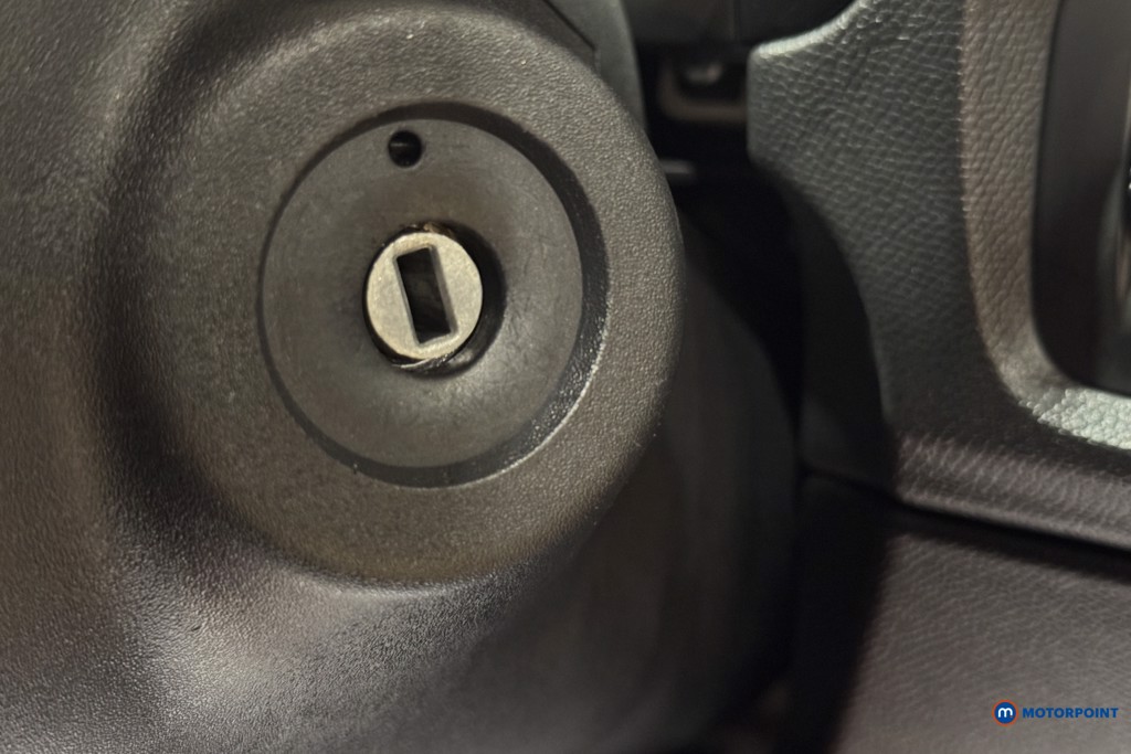 Vauxhall Corsa Se Edition Manual Petrol Hatchback - Stock Number (1604625) - 13th supplementary image