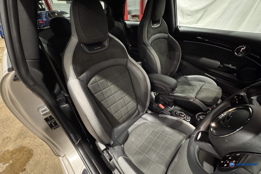 Mini Hatchback Cooper S Sport Automatic Petrol Hatchback - Stock Number (1604931) - 5th supplementary image