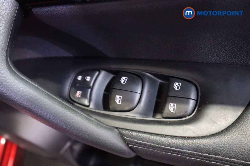 Nissan Qashqai Acenta Premium Manual Diesel SUV - Stock Number (1583397) - 11th supplementary image