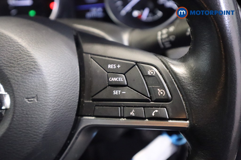 Nissan Qashqai Acenta Premium Manual Diesel SUV - Stock Number (1583397) - 13th supplementary image