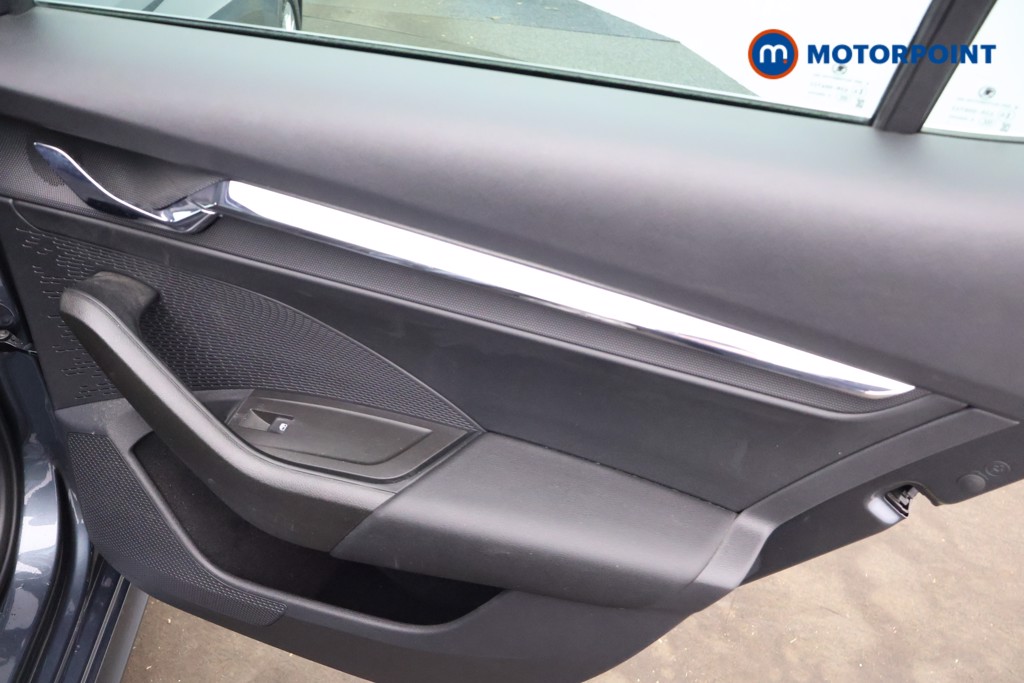 Skoda Octavia Se L Manual Petrol Hatchback - Stock Number (1584435) - 18th supplementary image