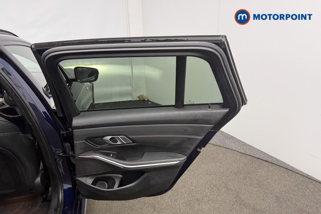 BMW 3 Series M Sport Pro Edition Automatic Diesel Estate - Stock Number (1586011) - 17th supplementary image