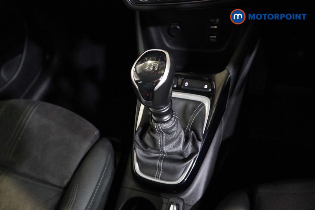 Vauxhall Crossland Ultimate Manual Diesel SUV - Stock Number (1586972) - 10th supplementary image