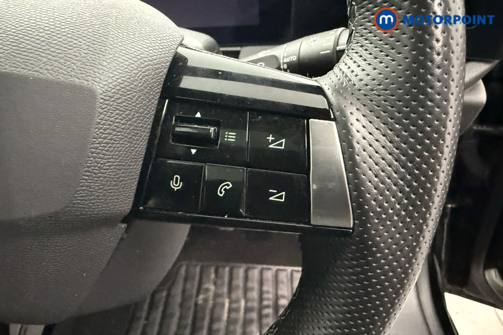 Vauxhall Astra Ultimate Manual Petrol Hatchback - Stock Number (1588968) - 4th supplementary image