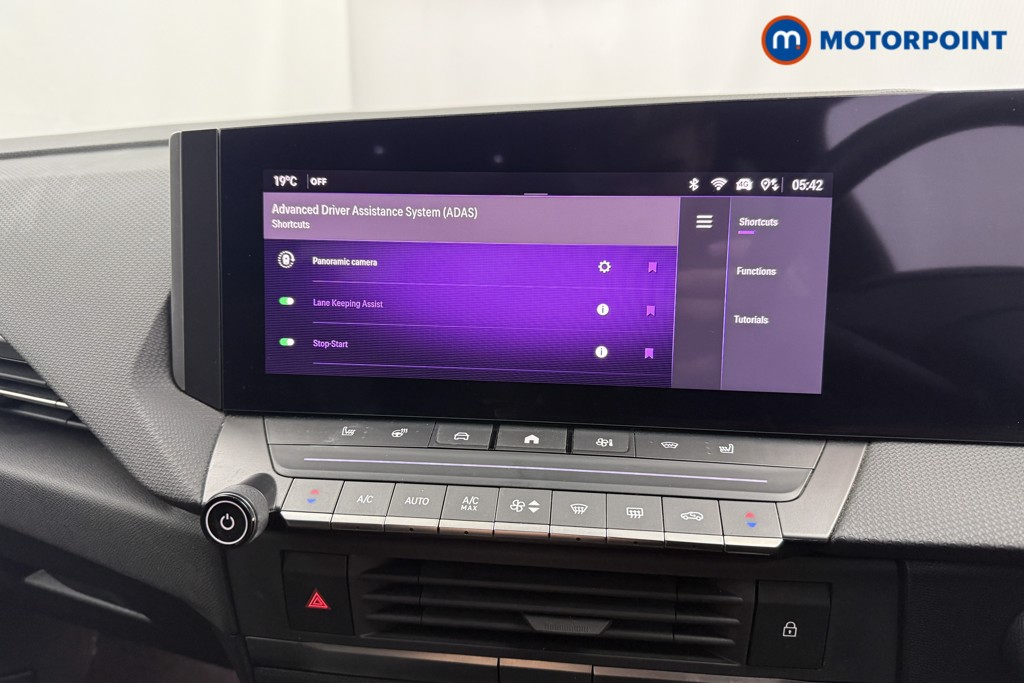 Vauxhall Astra Ultimate Manual Petrol Hatchback - Stock Number (1588968) - 7th supplementary image