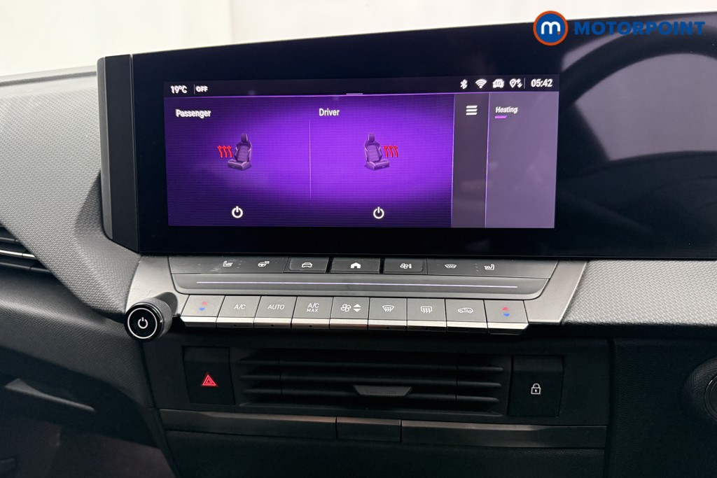 Vauxhall Astra Ultimate Manual Petrol Hatchback - Stock Number (1588968) - 13th supplementary image