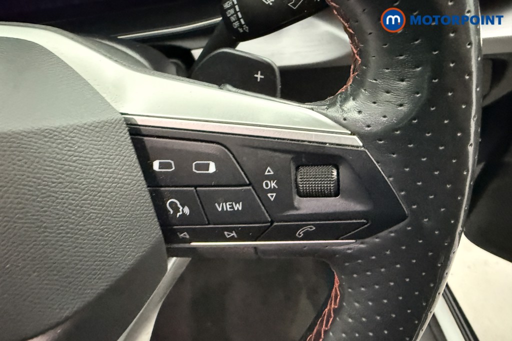 Seat Leon FR Automatic Petrol Hatchback - Stock Number (1588970) - 4th supplementary image
