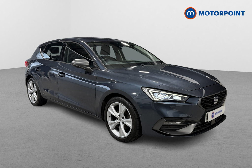 Seat Leon FR Automatic Petrol Hatchback - Stock Number (1588970) - Drivers side front corner