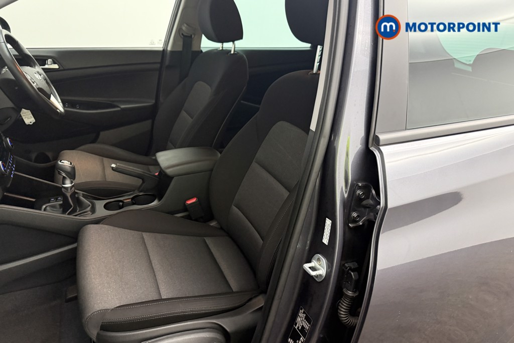 Hyundai Tucson Se Nav Manual Petrol SUV - Stock Number (1591310) - 2nd supplementary image