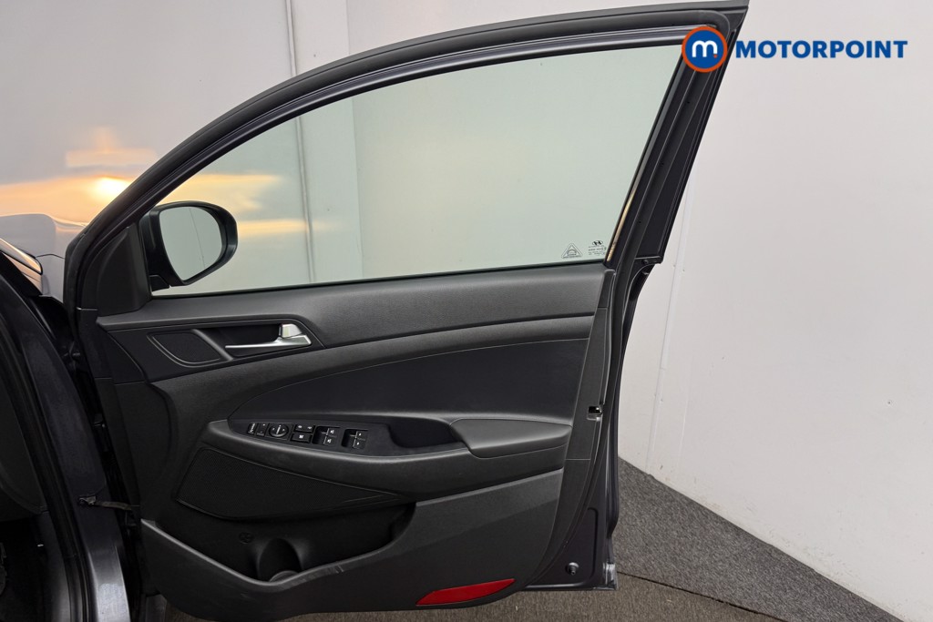 Hyundai Tucson Se Nav Manual Petrol SUV - Stock Number (1591310) - 17th supplementary image