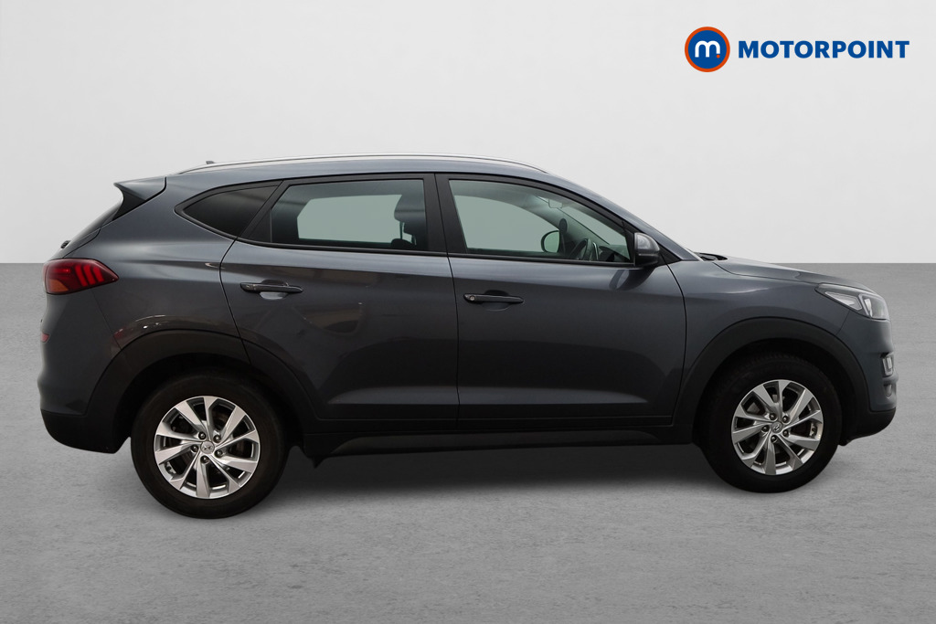 Hyundai Tucson Se Nav Manual Petrol SUV - Stock Number (1591310) - Drivers side