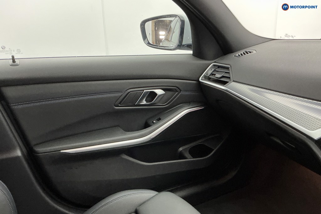 BMW 3 Series M Sport Automatic Petrol Saloon - Stock Number (1592975) - 19th supplementary image