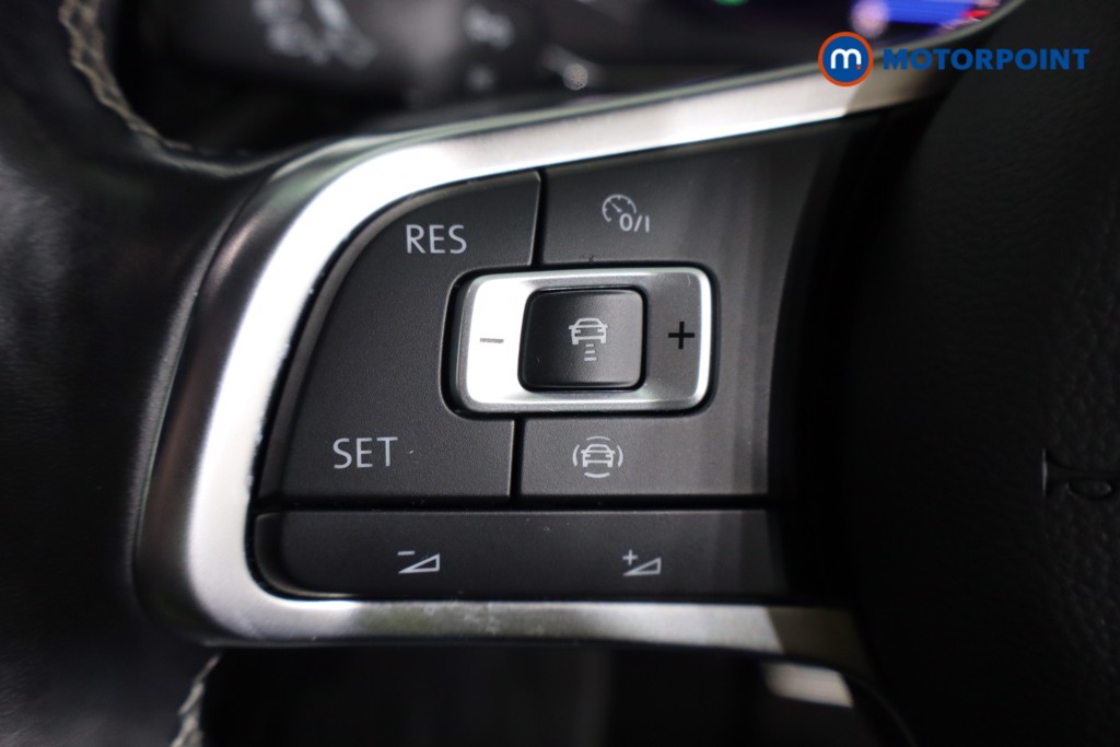 Volkswagen T-Roc R-Line Automatic Petrol SUV - Stock Number (1593013) - 2nd supplementary image