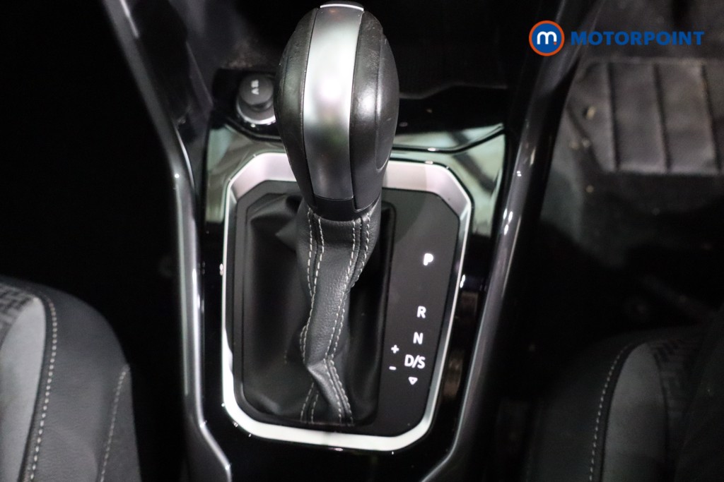 Volkswagen T-Roc R-Line Automatic Petrol SUV - Stock Number (1593013) - 14th supplementary image