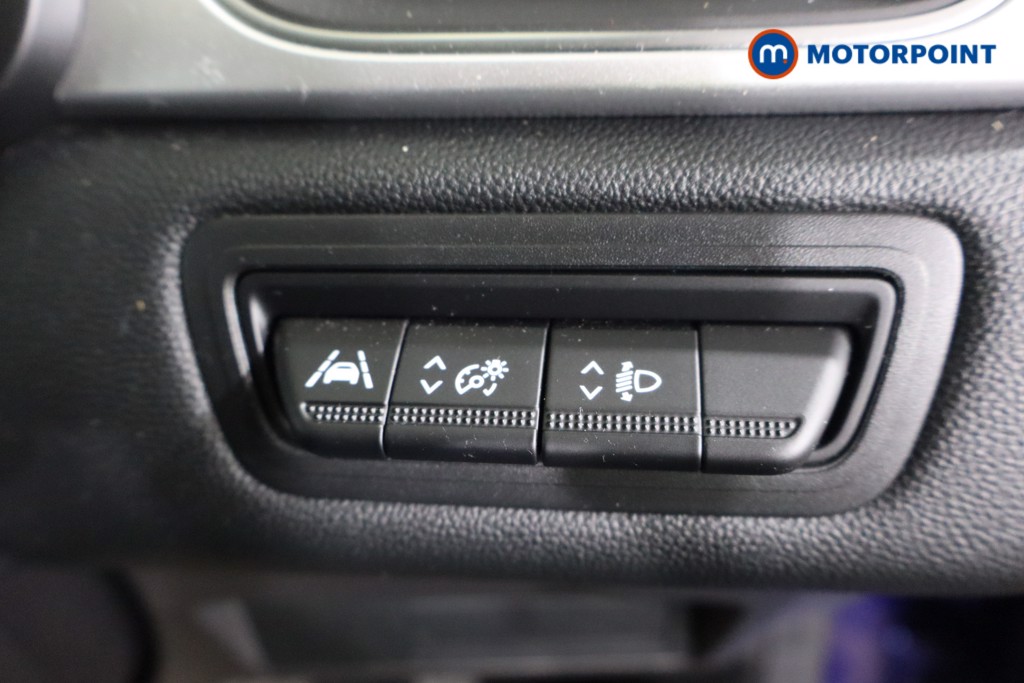 Renault Captur S Edition Automatic Petrol SUV - Stock Number (1593806) - 7th supplementary image