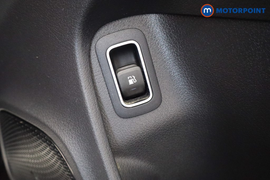 Mercedes-Benz CLA Amg Line Automatic Petrol Plug-In Hybrid Coupe - Stock Number (1596454) - 23rd supplementary image