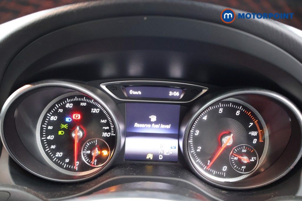 Mercedes-Benz GLA Amg Line Automatic Petrol SUV - Stock Number (1596947) - 4th supplementary image