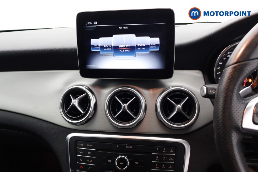 Mercedes-Benz GLA Amg Line Automatic Petrol SUV - Stock Number (1596947) - 9th supplementary image