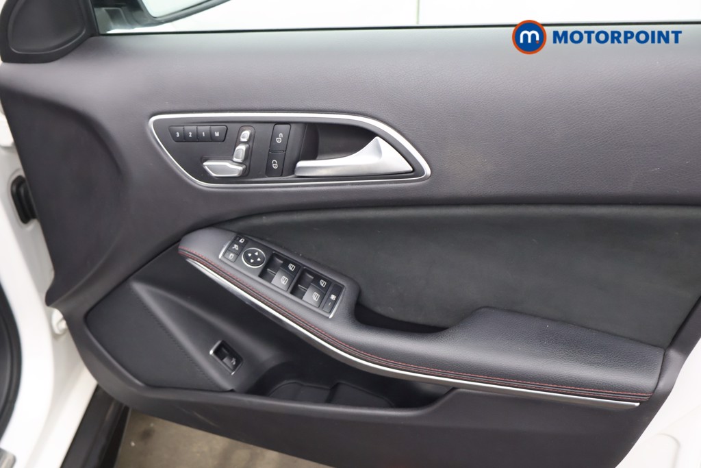 Mercedes-Benz GLA Amg Line Automatic Petrol SUV - Stock Number (1596947) - 14th supplementary image