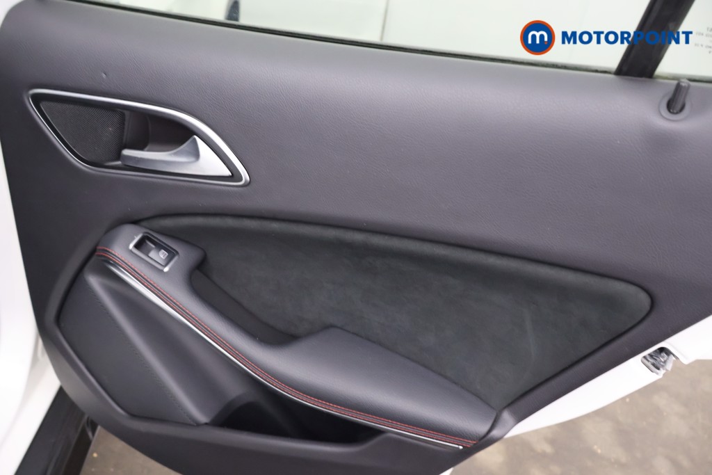 Mercedes-Benz GLA Amg Line Automatic Petrol SUV - Stock Number (1596947) - 18th supplementary image