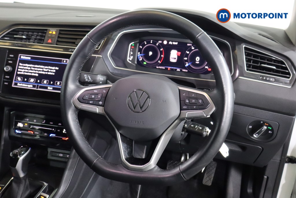Volkswagen Tiguan Allspace Life Automatic Petrol SUV - Stock Number (1597107) - 1st supplementary image