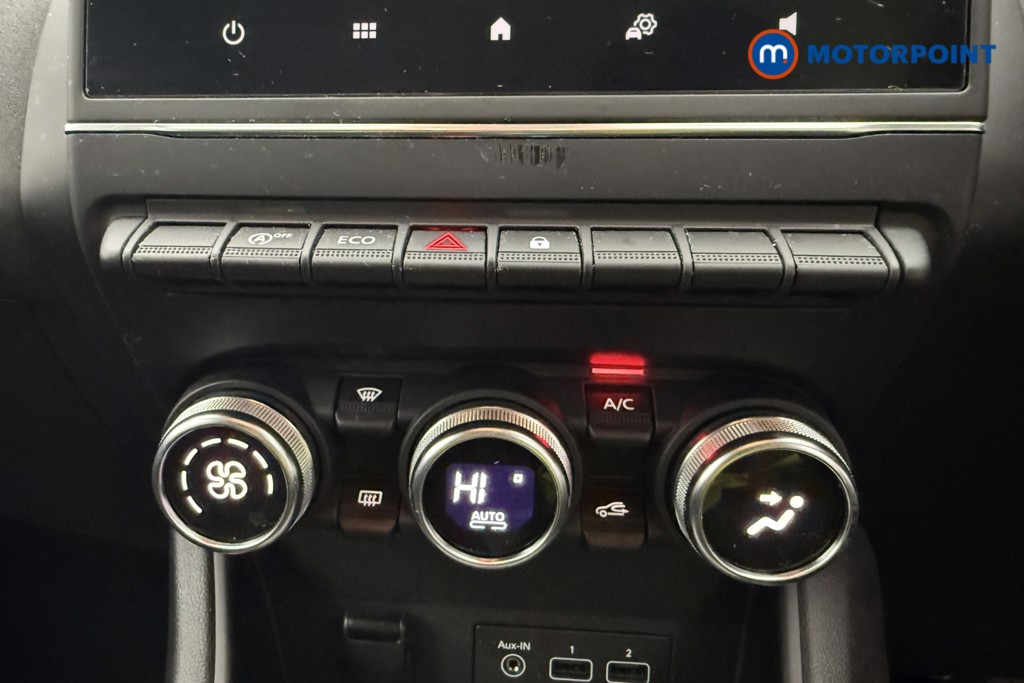 Renault Captur Iconic Manual Petrol SUV - Stock Number (1597284) - 22nd supplementary image