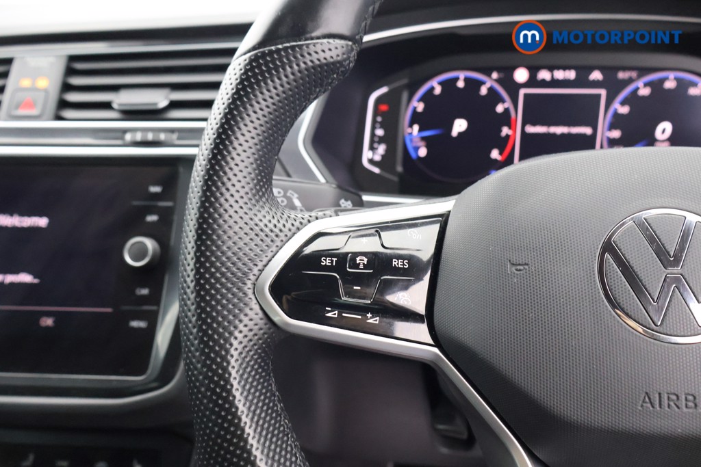 Volkswagen Tiguan R-Line Automatic Petrol SUV - Stock Number (1597443) - 2nd supplementary image
