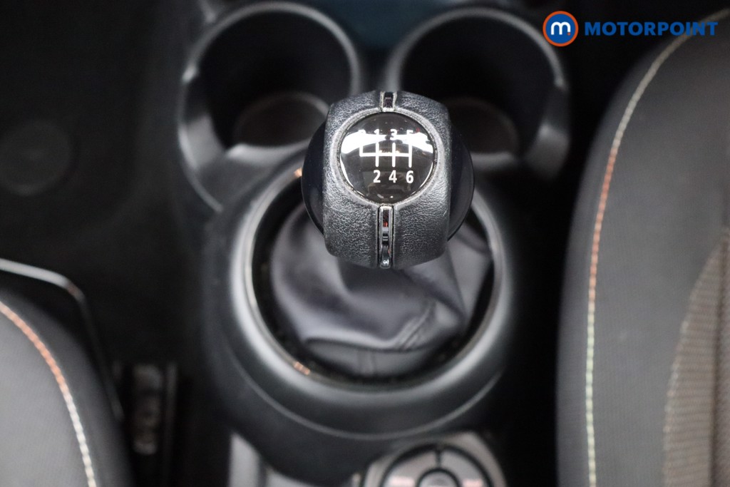 Mini Hatchback Cooper Classic Manual Petrol Hatchback - Stock Number (1597466) - 4th supplementary image