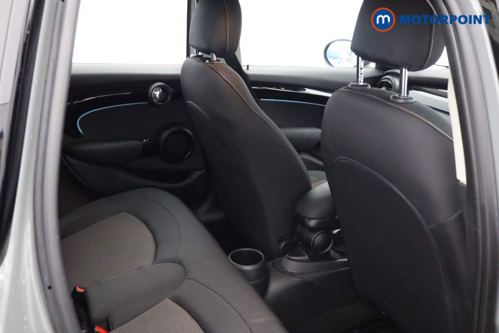 Mini Hatchback Cooper Classic Manual Petrol Hatchback - Stock Number (1597466) - 10th supplementary image