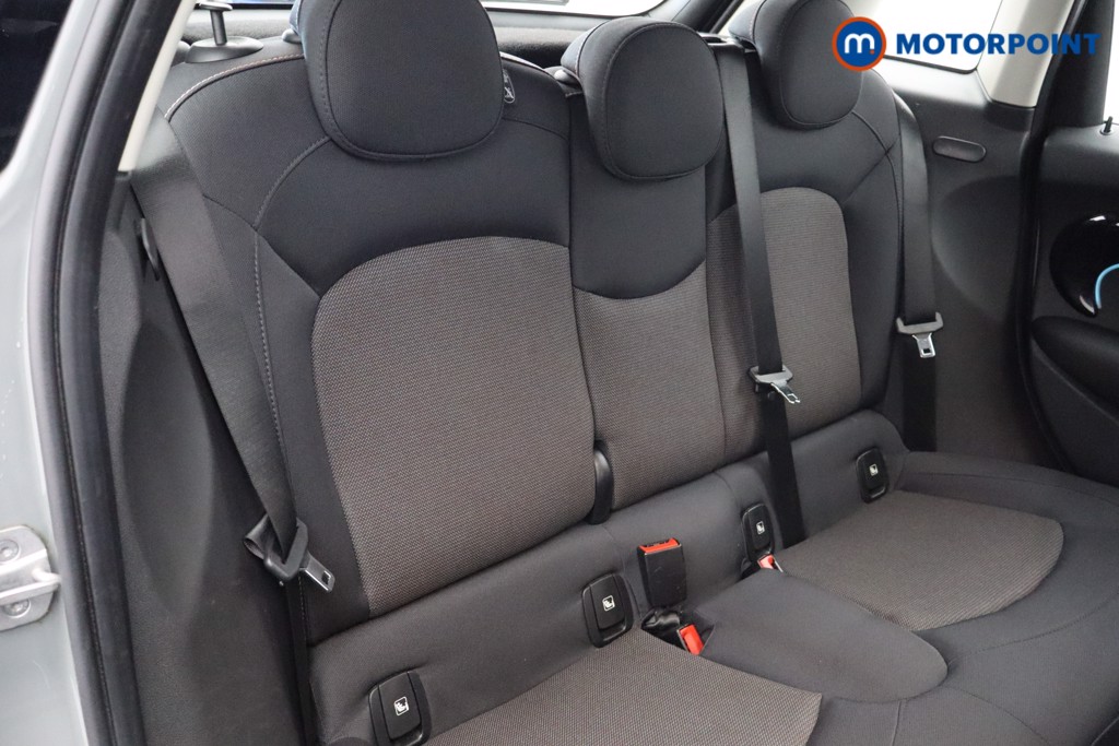 Mini Hatchback Cooper Classic Manual Petrol Hatchback - Stock Number (1597466) - 11th supplementary image