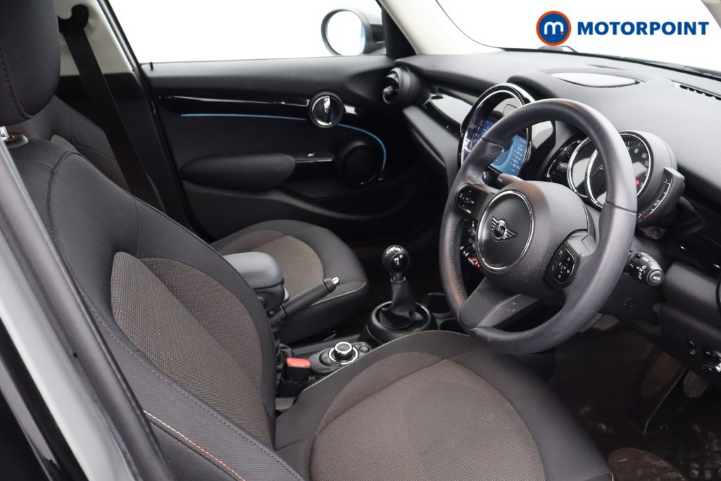 Mini Hatchback Cooper Classic Manual Petrol Hatchback - Stock Number (1597466) - 12th supplementary image