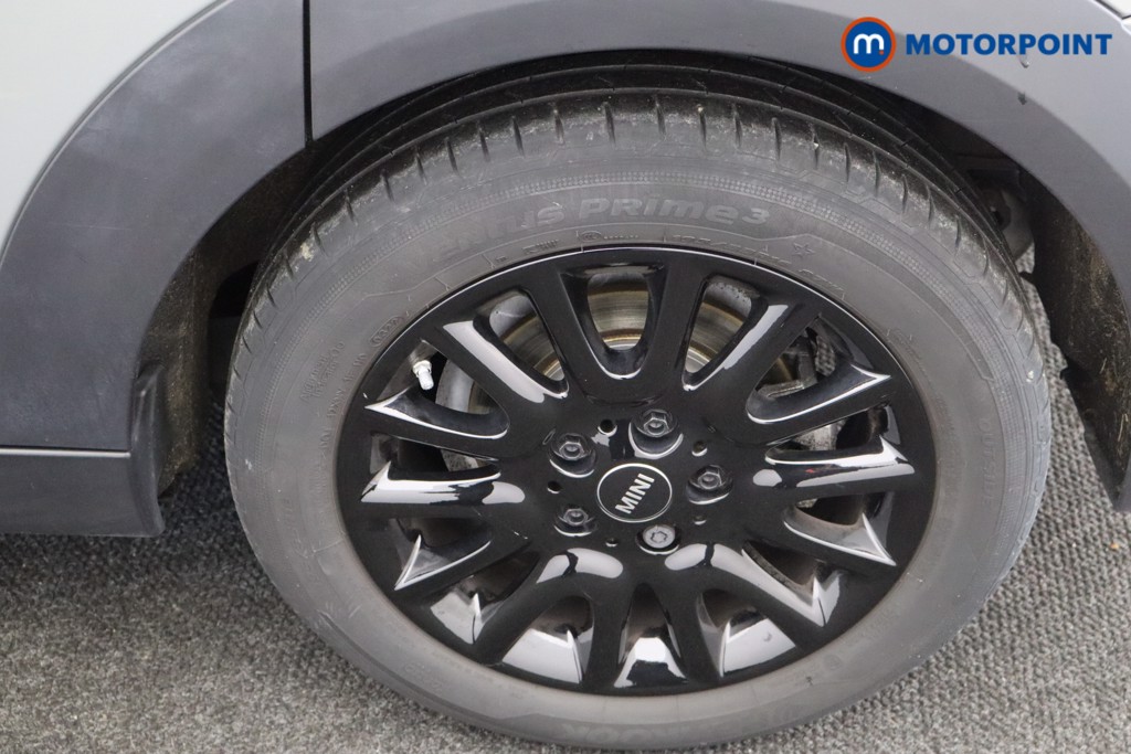 Mini Hatchback Cooper Classic Manual Petrol Hatchback - Stock Number (1597466) - 25th supplementary image