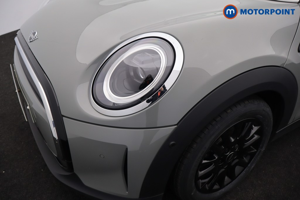 Mini Hatchback Cooper Classic Manual Petrol Hatchback - Stock Number (1597466) - 31st supplementary image