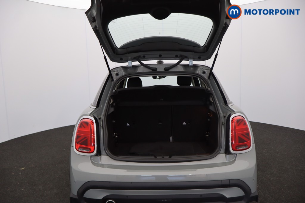 Mini Hatchback Cooper Classic Manual Petrol Hatchback - Stock Number (1597466) - 36th supplementary image