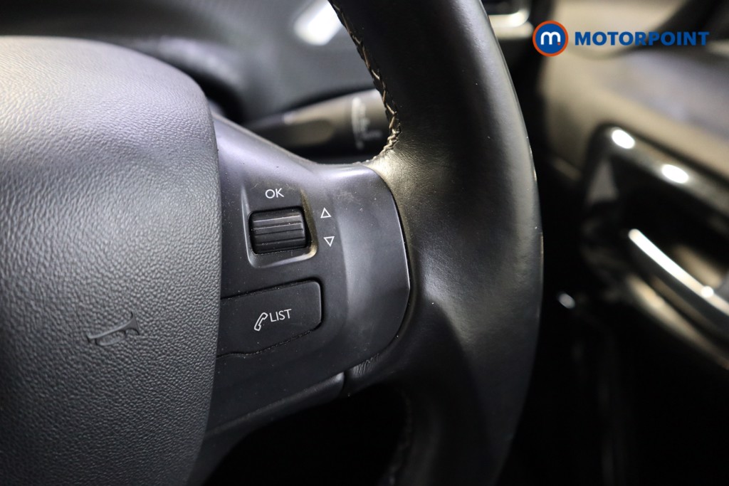 Peugeot 208 Tech Edition Manual Petrol Hatchback - Stock Number (1598187) - 4th supplementary image