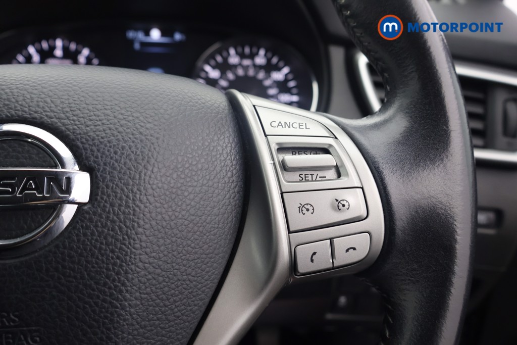 Nissan Qashqai N-Connecta Manual Petrol SUV - Stock Number (1598223) - 3rd supplementary image