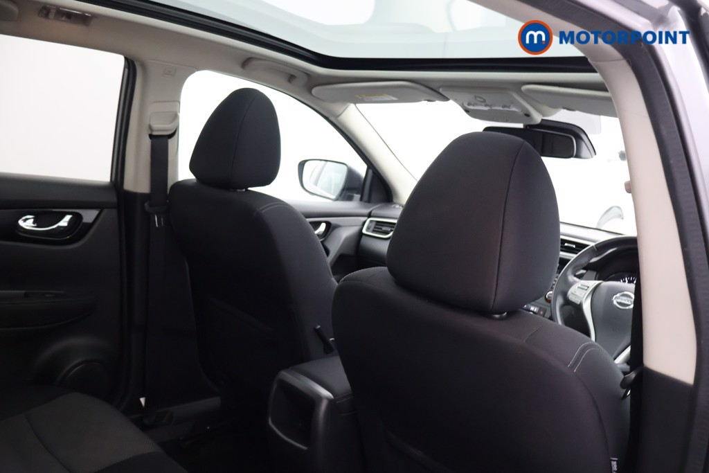Nissan Qashqai N-Connecta Manual Petrol SUV - Stock Number (1598223) - 14th supplementary image