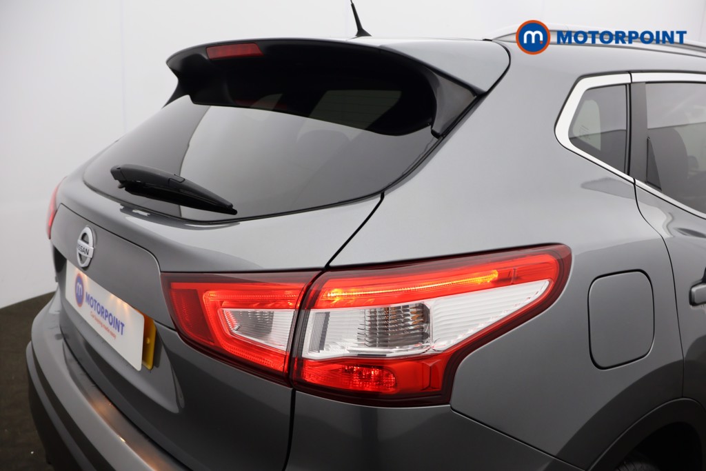Nissan Qashqai N-Connecta Manual Petrol SUV - Stock Number (1598223) - 20th supplementary image