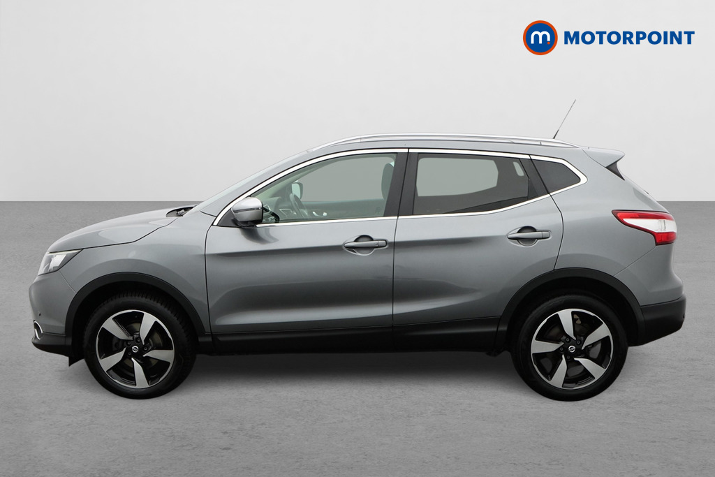 Nissan Qashqai N-Connecta Manual Petrol SUV - Stock Number (1598223) - Passenger side